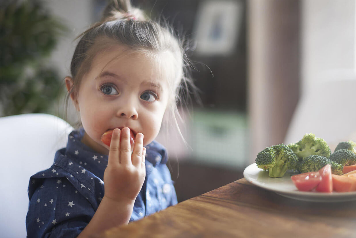 Eat to Healthier Eyes: 5 Super Foods that Improves Kid's Eyesight